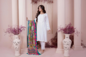 صورة لقسم سترات مطرزة يدويًا