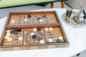 صورة لقسم ألعاب الطاولة التقليدية